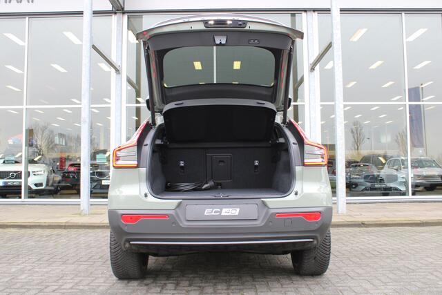 Volvo C40 Recharge Twin Ultimate 78 kWh | 360 Camera | 20" LMV | Panodak | Verw. Stoel & stuurwiel | BLIS | Privacy glas