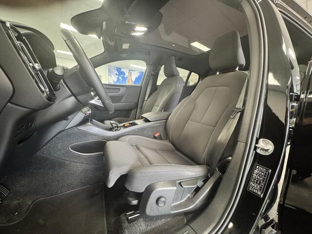 Volvo C40 Recharge Core 69 kWh | SOH 94% | TREKHAAK | PANO | CARPLAY