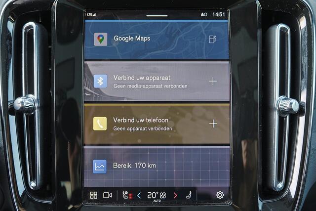 Volvo C40 Extended Range Core 82 kWh - Panoramadak - IntelliSafe Assist & Surround - Verwarmde voorstoelen, stuur & achterbank - Parkeersensoren voor & achter - Draadloze tel. lader - Extra getint glas - Warmtepomp - Elektr. inklapbare trekhaak - 19' LMV