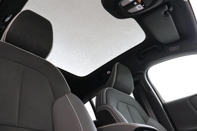 Volvo C40 RECHARGE TWIN INTRO EDITION 78 kWh *FULL OPTIONS!* -PANO.DAK|HARMAN/KARDON|POWER-SEATS|360°CAM|PRIVACY.GLAS|TREKHAAK|20"