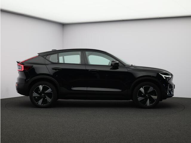 Volvo C40 Single Motor Extened Range Core 82 kWh / All season / Stoel+stuurwielverwarming / Draadloze telefoon lader / Parkeercamera