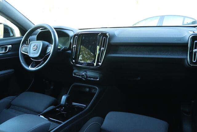 Volvo C40 SINGLE MOTOR EXTENDED RANGE PLUS 82KWH | PANO | CARPLAY | ACC | LED | KEY-LESS | VIRT. COCKPIT | CAMERA | TREKHAAK
