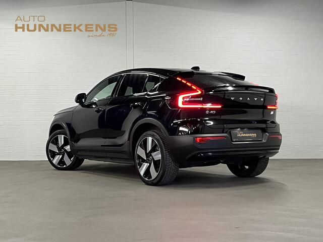 Volvo C40 Recharge Core Panorama dak | Cruise-/climate control | Achteruitrij camera | 20'' wielen | Carplay