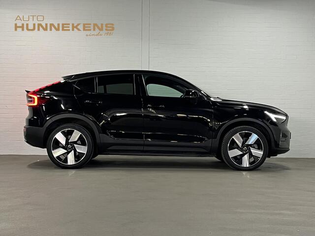 Volvo C40 Recharge Core Panorama dak | Cruise-/climate control | Achteruitrij camera | 20'' wielen | Carplay