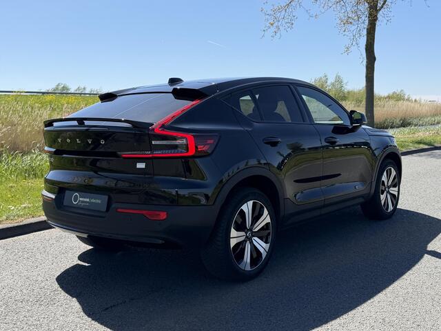 Volvo C40 Recharge Plus 69 kWh | SOH 94,2% | Keyless | Warmtepomp | Adaptieve Cruise control | Dodehoekdetectie | navigatie | Panoramdak |