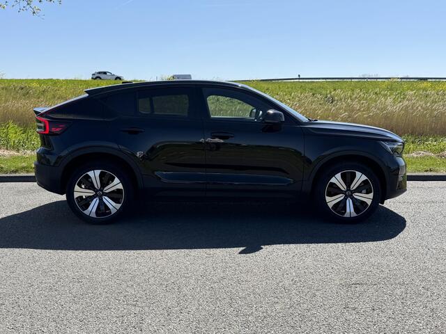 Volvo C40 Recharge Plus 69 kWh | SOH 94,2% | Keyless | Warmtepomp | Adaptieve Cruise control | Dodehoekdetectie | navigatie | Panoramdak |