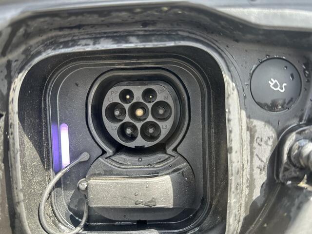 Volvo C40 Recharge Core 69 kWh SOH 91% | CLIMATE PACK | 3 FASE | ACHTERUIT RIJ CAMERA | ELEK. ACHTERKLEP | CRUISE CONTROL | PANO | 12 MND BOVAG GARANTIE | KEYLESS | DODE HOEK |