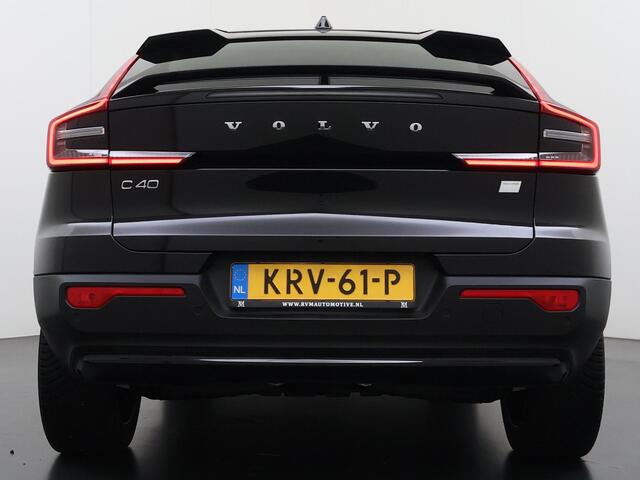 Volvo C40 Single Motor Core 70 kWh VOLVO DEALER ONDERHOUDEN| ACHTERUITRIJCAMERA| PANORAMADAK| STOEL + STUURVERWARMING| RIJKLAARPRIJS INCL. 12 MAANDEN BOVAG GARANTIE|