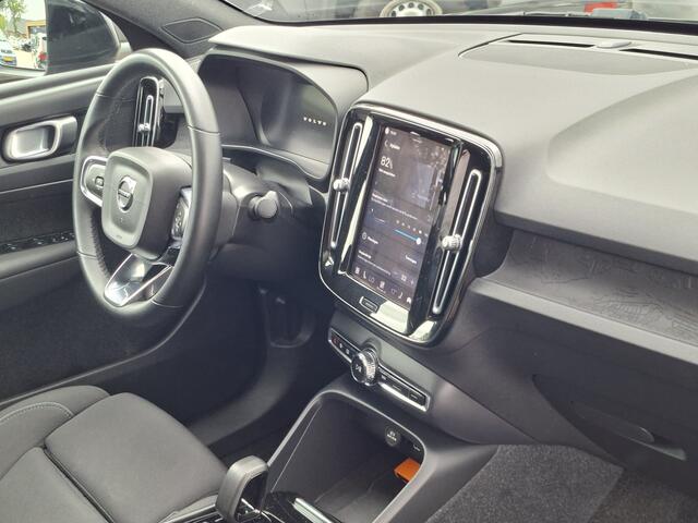 Volvo C40 SOH 90% Core 69 kWh Carplay Pano Elek.Trekhaak Camera Orig.NL Voll.Onderhouden!