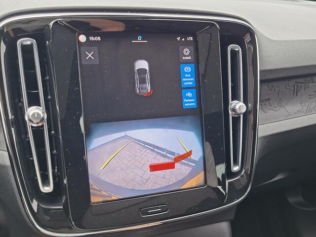 Volvo C40 SOH 90% Core 69 kWh Carplay Pano Elek.Trekhaak Camera Orig.NL Voll.Onderhouden!