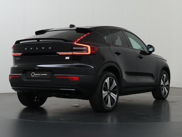 Volvo C40 Recharge Plus 69 kWh | Navigatie | Apple CarPlay/Android Auto | Comfortstoelen | DAB | Ele.achterklep | LED | Panoramadak | Sportstuur | Stuur/stoelverwarming | Warmtepomp |