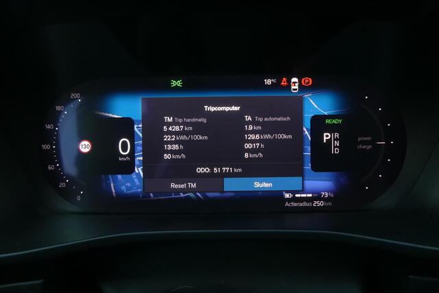 Volvo C40 Single Motor Plus 69 kWh ELEKT. TREKHAAK, PANO, LEER, WINTER PACK, ADAPT. CRUISE, CLIMA, NAVI, CAMERA, PDC V&A, APPLE CARPLAY/ANDROID AUTO, BLIS, KEYLESS, ELEKT. ACHTERKLEP, 51.771KM