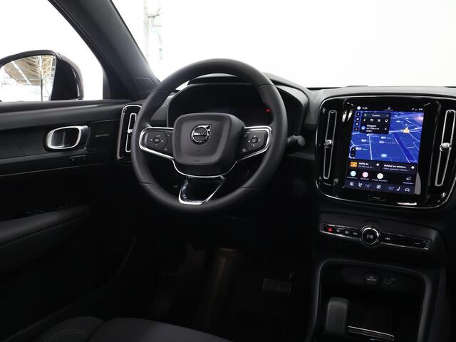Volvo C40 Single Motor Ultimate 69 kWh | Panoramadak | Elektr. Trekhaak | H&K Audio | Adaptieve Cruise Control | Winterpakket | 360 Camera