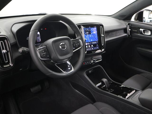 Volvo C40 Single Motor Ultimate 69 kWh | Panoramadak | Elektr. Trekhaak | H&K Audio | Adaptieve Cruise Control | Winterpakket | 360 Camera