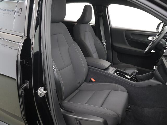 Volvo C40 Single Motor Ultimate 69 kWh | Panoramadak | Elektr. Trekhaak | H&K Audio | Adaptieve Cruise Control | Winterpakket | 360 Camera