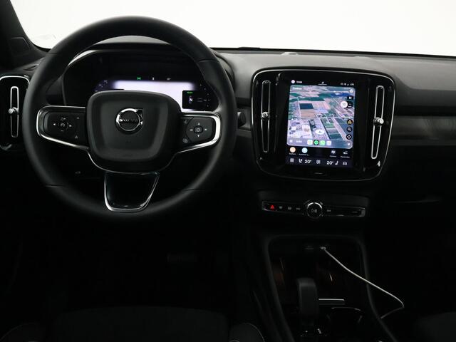 Volvo C40 SINGLE MOTOR EXTENDED RANGE PLUS 82 kWh 97% SOH + ELEK. TREKHAAK | 20 INCH | PANORAMA | CAMERA