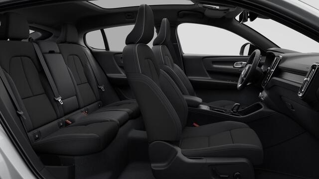Volvo EC40 Extended Range Ultra Black Edition Elektrisch verst. best.stoel met geheugenfunctie | Visual Park Assist | Panoramadak | MicroTech / Nubuck bekleding