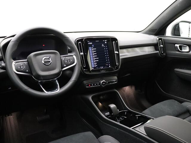 Volvo EC40 Extended Range Plus 82 kWh / DEMO / 3 Jaar gratis onderhoud / Nubuck / Getint glas / Warmtepomp / Stoel + Stuurw. Verwarming