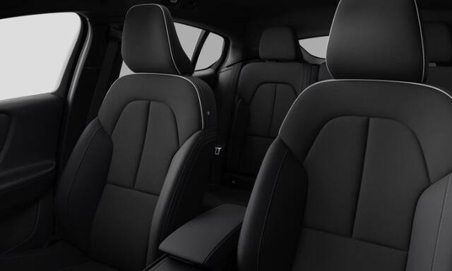 Volvo EC40 252PK Automaat Single Ext. Range Plus / Modeljaar 2026 / Adaptive cruise control / Pilot assist / BLIS / Stoel en stuur verwarming / Elektrische achterklep / Parkeersensoren met camera / Google infotainment / Panoramadak