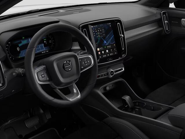 Volvo EC40 Single Motor Extended Range Plus Black Edi. 82 kWh | Panoramadak | Parkeercamera | Harman Kardon | Stoel- en Stuurverwarming | Heico Vering