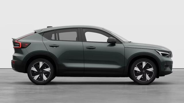 Volvo EC40 Single Motor Extended Range Plus 82 kWh |Trekhaak | Panoramadak | Keyless | Harman Kardon Audio | Elektrische Achterklep | 360 camera | Stoel-/Stuurverwarming | Adaptieve Cruise | Getint Glas | Luxe Bekleding |