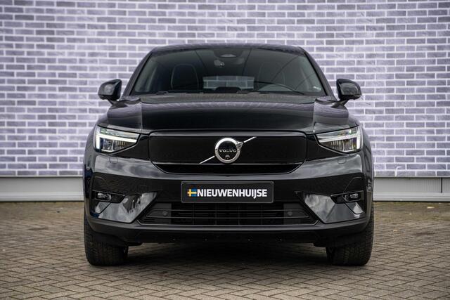 Volvo EC40 Single Motor Extended Range Ultra 82 kWh |Trekhaak | Panoramadak | Keyless | Harman Kardon Audio | Elektrische Achterklep | 360 camera | Stoel-/Stuurverwarming | Adaptieve Cruise | Pilot Assist | Getint Glas | Luxe Bekleding | 20" wielen | Elektrische sto