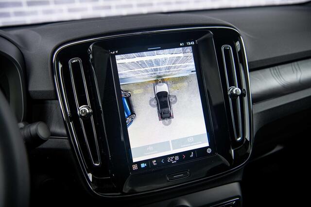 Volvo EC40 Single Motor Extended Range Ultra 82 kWh |Trekhaak | Panoramadak | Keyless | Harman Kardon Audio | Elektrische Achterklep | 360 camera | Stoel-/Stuurverwarming | Adaptieve Cruise | Pilot Assist | Getint Glas | Luxe Bekleding | 20" wielen | Elektrische sto