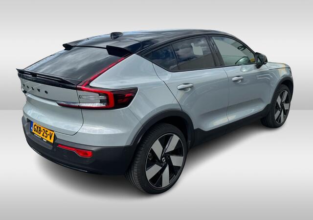 Volvo EC40 Single Motor Extended Range Ultra 82 kWh / Panoramadak / 360Camera / Harman Kardon / Keyless / 19'' / Leder&Alcantara / Stoelverwarming / DAB / Dodehoek / ACC / Warmtepomp