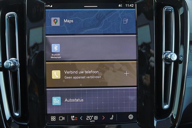 Volvo EC40 Extended Range Ultra Black Ed. 82 kWh - Panoramadak - IntelliSafe Assist & Surround - 360º Camera - Harman/Kardon audio - Verwarmde voorstoelen, stuur & achterbank - Parkeersensoren voor & achter - Elektr. bedienb. voorstoelen met geheugen links - Draadlo