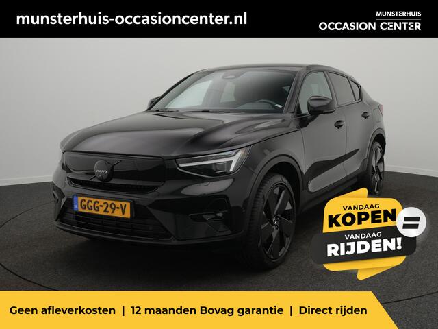 Volvo EC40 Single Motor Extended Range Ultra Black Edition 82 kWh - RIJKLAARPRIJS - Rondomzichtcamera - Panoramadak - Stoel- en Stuurverwarming! - Elektrisch Uitklapbare Trekhaak