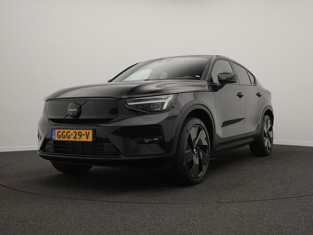 Volvo EC40 Single Motor Extended Range Ultra Black Edition 82 kWh - RIJKLAARPRIJS - Rondomzichtcamera - Panoramadak - Stoel- en Stuurverwarming! - Elektrisch Uitklapbare Trekhaak