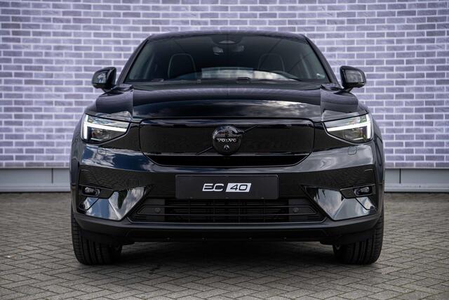 Volvo EC40 Single Motor Extended Range Ultra Black Edition Europa | Adaptive Cruise Control | BLIS | Panoramadak | Harman / Kardon | Nubuck | 360 Camera | 20" | Memory | Elektrische Stoelen | Stoelverwarming voor & achter | Stuuverwarming |