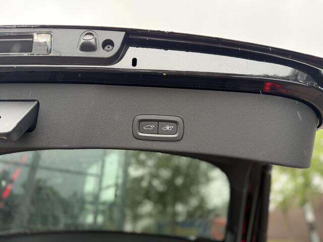Volvo EC40 Recharge Plus 69 kWh VOL OPTIES| ELEKTRISCHE ACHTERKLEP| DEALER ONDERHOUDEN| RIJKLAARPRIJS| WARMTEPOMP + STOEL STUURVERWARMING| CAMERA|