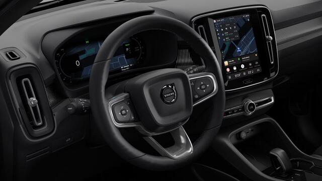 Volvo EC40 Single Motor Extended Range Ultra Europa 82 kWh | 360 graden camera | Harman/Kardon | Adaptive Cruise control | 20" Velgen | LED verlichting | Extra Getint glas | Stoelverwarming |