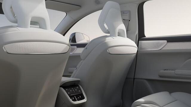 Volvo ES90 Single Motor Extended Range Ultra 92 kWh | Massage voorstoelen | Pilot Assist Pack | 22" | Bowers & Wilkins | Luchtvering | HD Pixel LED | Elektrochromatisch panoramadak | Gelamineerd Glas | Soft Close | Luxe middenarmsteun achter | Ventilatiestoelen voor