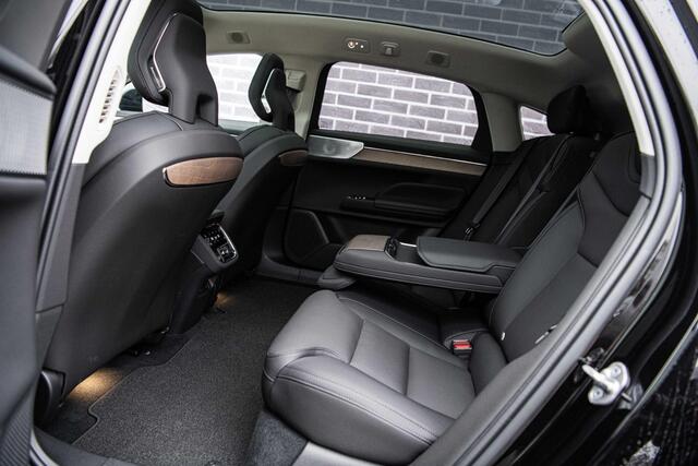 Volvo ES90 Single Motor Extended Range Ultra 92 kWh | Pilot Assist Pack | 22" | Bowers & Wilkins | Chrome Pack | Luchtvering | HD Pixel LED | Elektrochromatisch panoramadak | Gelamineerd Glas | Soft Close | Luxe middenarmsteun achter | Ventilatiestoelen voor & achter | Massage voorstoelen |