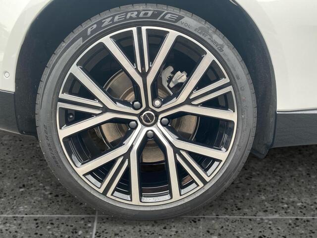 Volvo ES90 Single Motor Extended Range Ultra 92 kWh | Luchtvering | Bowers & Wilkins Sound | Stoelverwarming & ventilatie | 22" velgen |