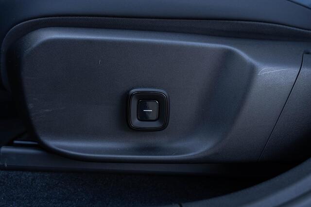Volvo EX30 Twin Motor Performance Ultra AWD | Panoramadak | Keyless | Elektr. stoelverstelling | Wamtepomp | 360 Camera | Adaptive Cruise | Harman Kardon audio