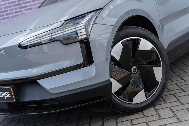 Volvo EX30 Twin Motor Performance Ultra AWD | Panoramadak | Keyless | Elektr. stoelverstelling | Wamtepomp | 360 Camera | Adaptive Cruise | Harman Kardon audio