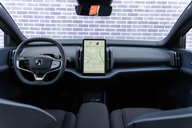 Volvo EX30 Twin Motor Performance Ultra AWD | Panoramadak | Trekhaak | 360 Camera | Elektr. stoelverstelling | Harman Kardon | Keyless | Warmtepomp | Adaptive Cruise