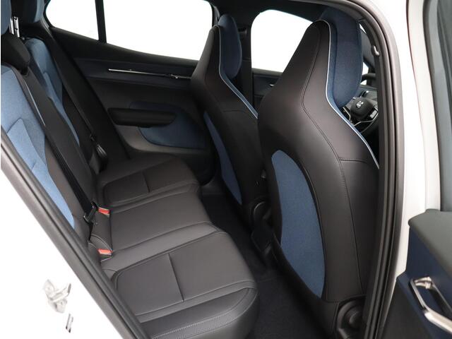 Volvo EX30 Single Motor Extended Range Plus 69 kWh / 20" / Keyless / Elektrisch Bedienbare Achterklep / Harman Kardon / Pilot Assist / Adaptive Cruise /