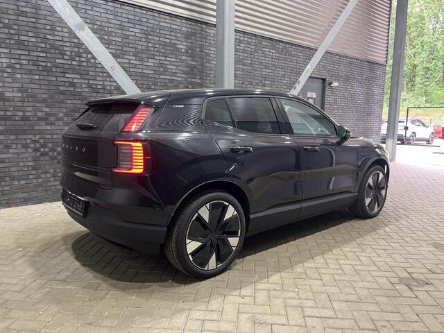 Volvo EX30 Single Motor Extended Range Plus 69 kWh | Stoel+Stuurverwarming | 20 Inch | Getint Glas | ACC