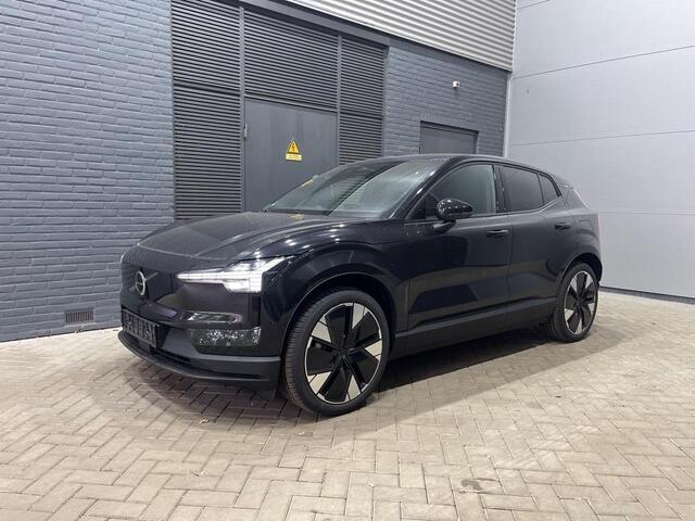 Volvo EX30 Single Motor Extended Range Plus 69 kWh | Stoel+Stuurverwarming | 20 Inch | Getint Glas | ACC