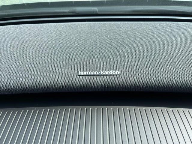 Volvo EX30 Single Motor Extended Range Plus 69 kWh | Climate Pakket | Harman/Kardon | 20'' | Nieuw uit Voorraad |