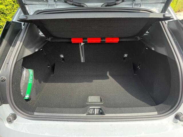 Volvo EX30 Extended Range Ultra | Panoramadak | 360 camera | Harman/Kardon | Getint Glas Achter | nieuw uit voorraad | LAAGSTEPRIJS garantie