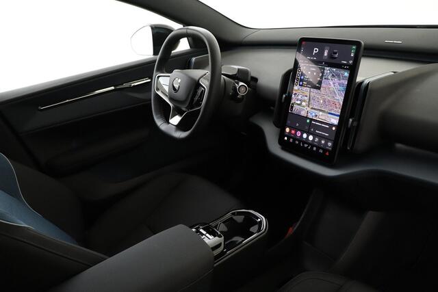 Volvo EX30 TWIN MOTOR PERFORMANCE ULTRA 69 kWh [MY25] -PANO.DAK|POWER-SEATS|CLIMATE|20"|PRIVACY.GLAS|HARMAN/KARDON