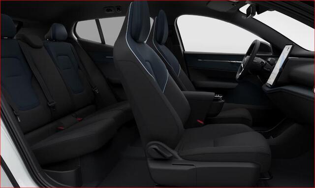 Volvo EX30 272PK Ext. Range Plus Nu van ¤48.215 Voor ¤40.715! / Adaptieve Cruise Control/ Dodehoek Detectie / Parkeersensoren/ Achteruitrijcamera/ Warmtepomp/ Google Services/