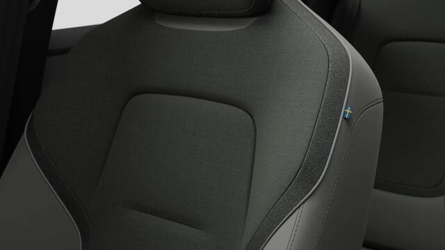 Volvo EX30 Single Motor Extended Range Plus Europa 69 kWh | Verwacht Okt. 2025 | 17% Bijtelling | Elektrisch Verstelbare Voorstoelen | Stoel & Stuurverwarming | Harman Kardon Premium Audio | Elektrische Kofferbak |