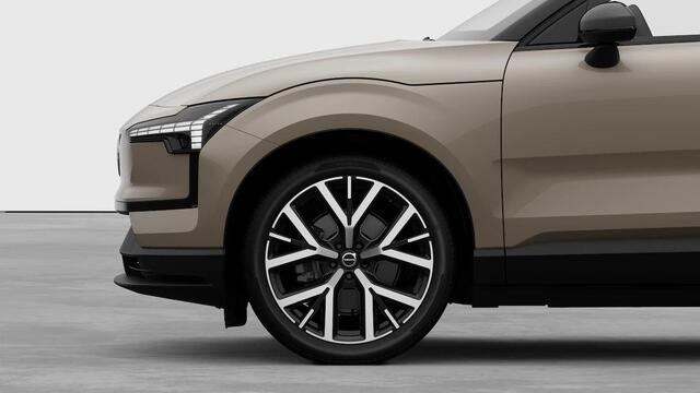 Volvo EX30 Single Motor Extended Range Plus Europa 69 kWh | Verwacht Nov. 2025 | 17% Bijtelling | 20" Y-Spaaks Lichtmetalen Wielen | Elektrisch Verstelbare Voorstoelen | Stoel & Stuurverwarming | Harman Kardon Premium Audio |