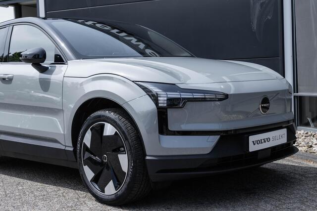 Volvo EX30 Single Motor Extended Range Plus 69 kWh | Getint Glas Achter | Pine Interieur | Adaptieve Cruise Control | Keyless Entry | Parkeersensoren | Dodehoekdetectie Met Correctie | Apple Carplay/Android Auto | Rijstrooksensor Met Correctie